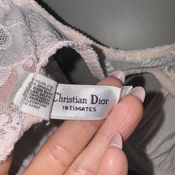 Vintage Christian Dior Intimates 36C Underwire Bra Satin Lace Light Pink Pearl - Picture 7 of 7